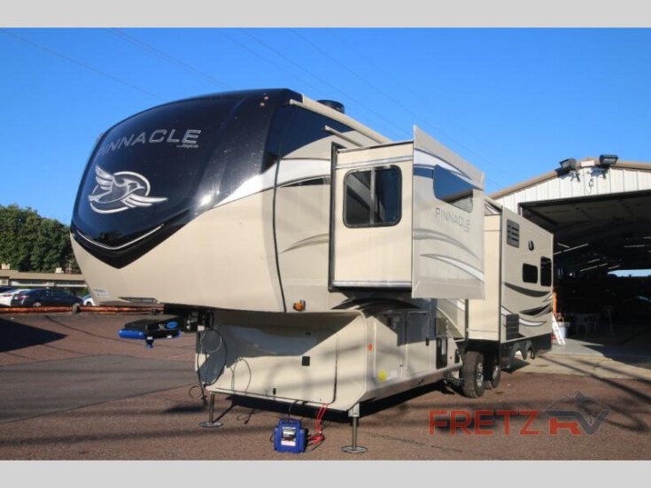 Thumbnail Photo undefined for New 2023 JAYCO Pinnacle